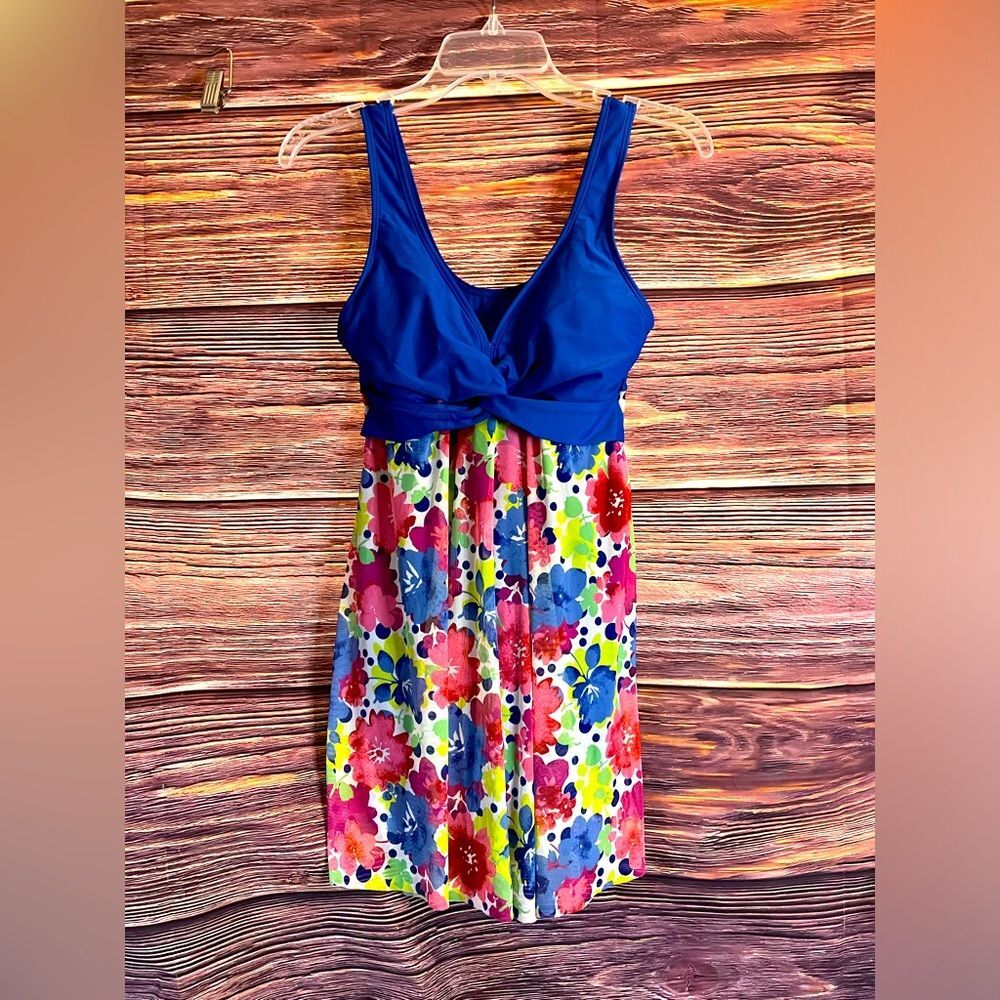 Shekini Women’s One Piece Blue Floral Swimwear. Size Medium!